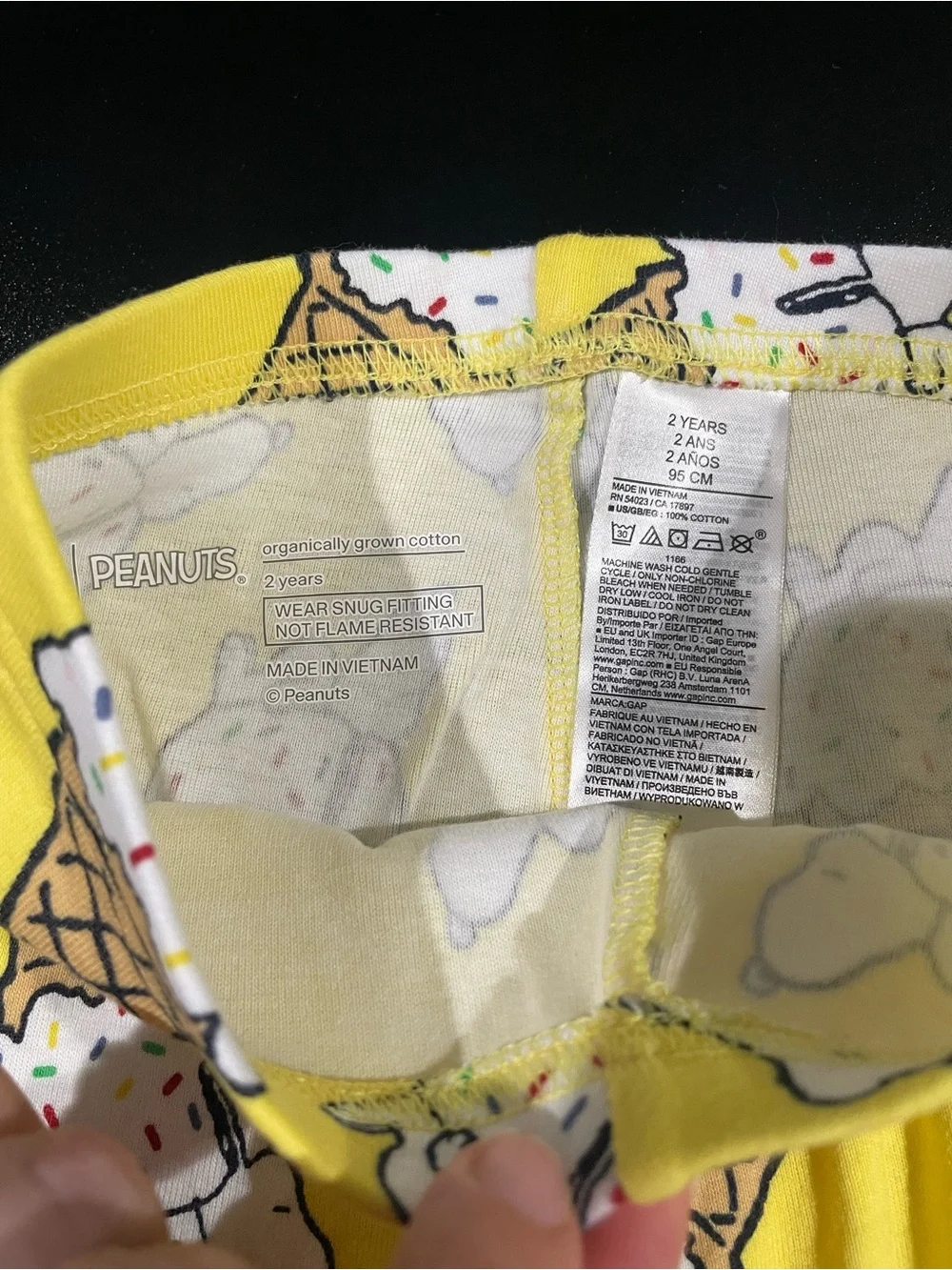 Gap Peanuts Yellow Ice Cream Cone Pajama Set Fits 2T 🍦 🐶